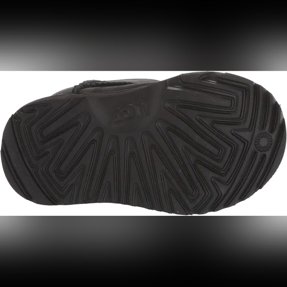 UGG (Toddler/Little Kid) Classic Weather Short *New In Box* - Picture 3 of 10